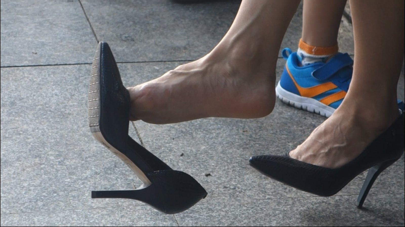 streetsnapdangl[00 01 27][20181129 235821 3]